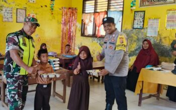 Polsek Bolo Melaksanakan Pengawalan Distribusi MBG bagi Ribuan Pelajar di Wilayah Kecamatan Bolo