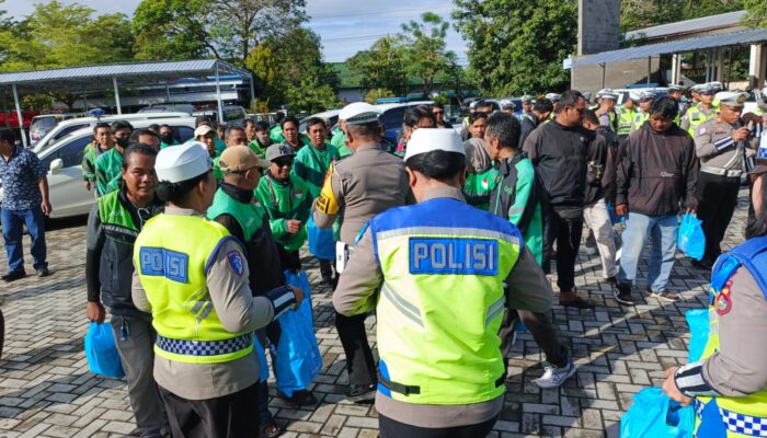 Ditlantas Polda NTB Gelar Apel Ojol, Jadikan Pengemudi Ojek Online Duta Keselamatan Berlalu Lintas