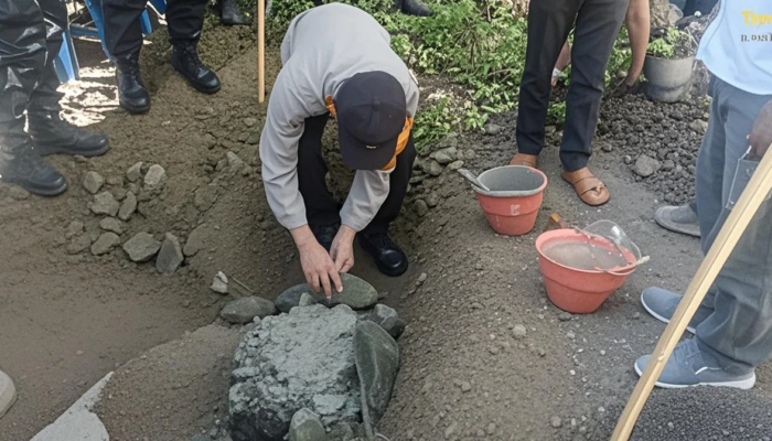 Kapolsek Sumbawa Hadiri Ground Breaking Jembatan Garuda Karya Bakti TNI AD