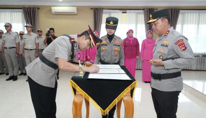 Kapolda NTB Lantik AKBP Mubiarto Banu Kristanto sebagai Kapolres Bima Kota