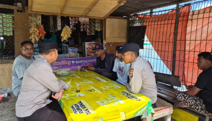Sat Binmas Polres Bima Kota Gelar Cooling System di Pelabuhan Bima, Imbau Warga Jaga Kamtibmas dan Waspada Hoaks