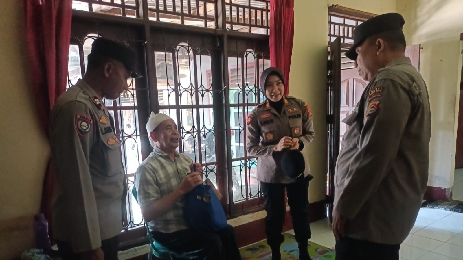 Implementasi Program Beriuk Patuh: Cara Polsek Gerung Rangkul Hati Warga Lewat Sentuhan Kemanusiaan