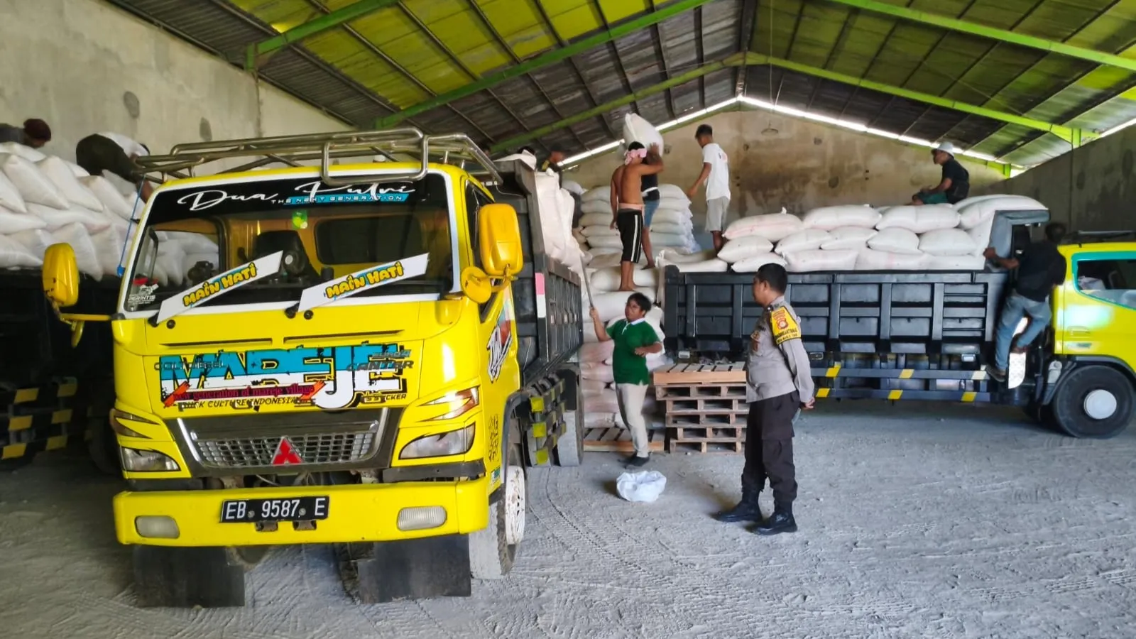 Sinergi Polri dan Petani: Puluhan Ton Jagung dari Mareje Timur Resmi Disalurkan ke Gudang Bulog