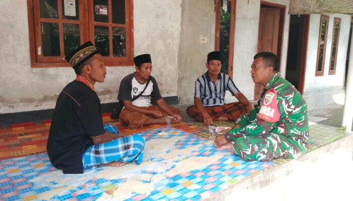 Humanis dan Dekat, Babinsa Golong Jaga Kondusifitas Wilayah