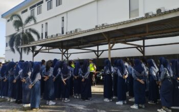 Pembinaan PKS Polres Lombok Barat di SMPN 1 Lembar