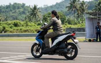 Apa Lawan Kata Akselerasi? Inilah Istilah Paling Tepat