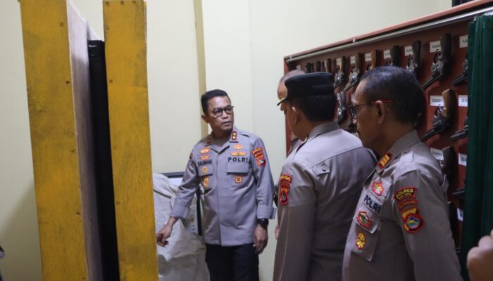 Pastikan Keamanan dan Akuntabilitas, Kapolda NTB Inspeksi Gudang Senpi Polres Bima Kota