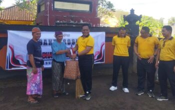 Wujud Nyata Toleransi, Polres Lombok Barat Gelar Aksi Bhakti Sosial di Pura Segare Lingsar Sambut Hari Bhayangkara ke-80