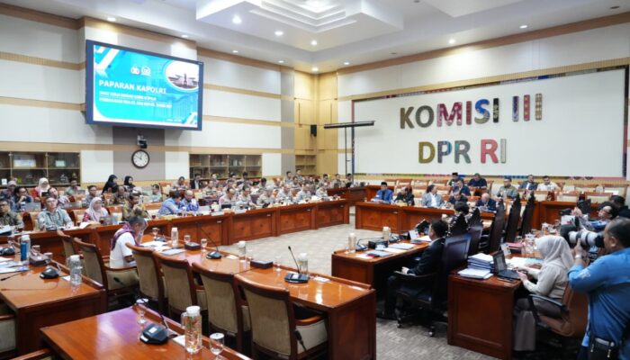 Ketua Komisi III DPR RI: Hasil Survei Litbang Kompas Jadi Motivasi Polri Tingkatkan Pelayanan kepada Masyarakat