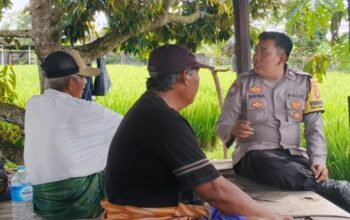 Polsek Labuapi Gerakkan Ketahanan Pangan Mandiri Lewat Pemanfaatan Pekarangan Warga