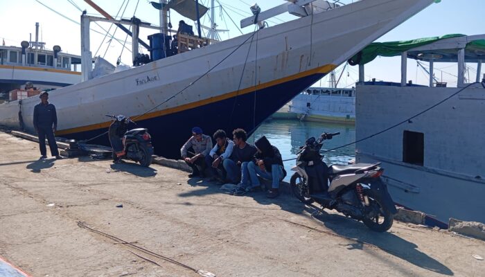 Pastikan Aktivitas Pelabuhan Aman, Sat Polairud Polres Bima Kota Laksanakan Patroli Pengawasan