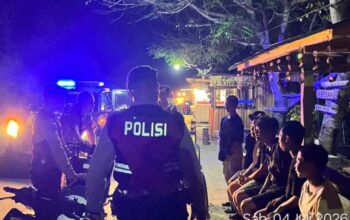 Kapolsek Sekotong Pimpin Patroli Dialogis di Kawasan Wisata