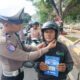 Utamakan Keselamatan, Sat Lantas Polres Bima Kota Himbau Pengendara Gunakan Helm SNI dan Safety Belt