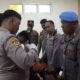 Kapolres Sumbawa Barat Pimpin Pengecekan Senjata Api Personel untuk Pastikan Kesiapan Operasional