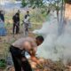 Polres Bima Kota Laksanakan Program Indonesia Asri, Gotong Royong Bersihkan Tempat Pemakaman Umum di Kelurahan Ule