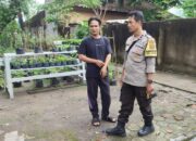 Wujudkan Kemandirian Pangan, Polsek Labuapi Dorong Warga Lombok Barat Tanam Sayur di Pekarangan