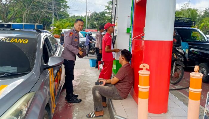 Polsek Batukliang Gelar Patroli Dialogis di SPBU, Cegah Penimbunan BBM