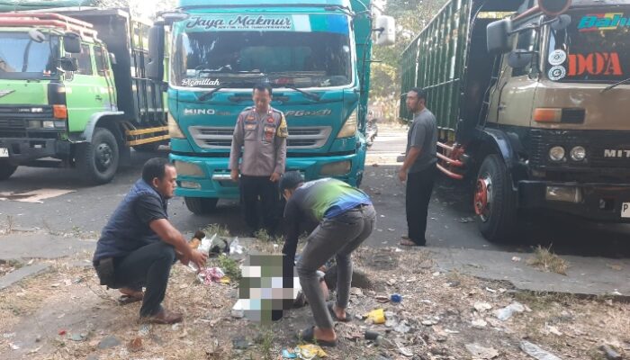 Pria Tanpa Identitas Ditemukan Tergeletak di Terminal Pancor, Polsek Selong Lakukan Olah TKP