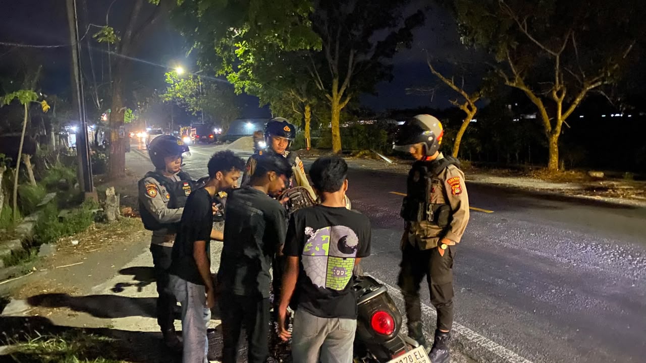 Tekan Ruang Gerak Kriminalitas, Tim Patroli Perintis Presisi Lombok Barat Perketat Kawasan Pemukiman Gerung