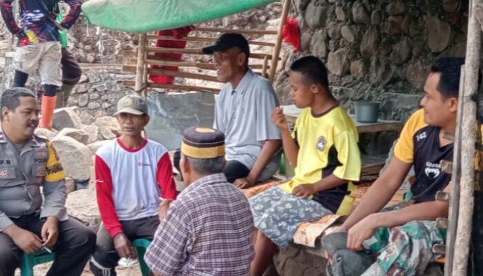 Cegah Kebakaran Rumah, Bhabinkamtibmas Polres Bima Kota Edukasi Warga Kendo