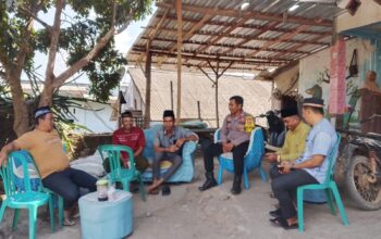 Cegah Kebakaran Sejak Dini, Bhabinkamtibmas Desa Pesa Imbau Warga Tingkatkan Kewaspadaan