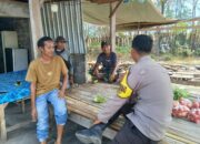 Bhabinkamtibmas Desa Calabai Dorong Warga Manfaatkan Pekarangan untuk Ketahanan Pangan