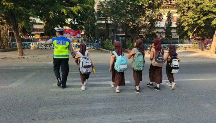 Sat Lantas Polres Bima Kota Gelar Gatur Pagi, Wujudkan Kamseltibcarlantas yang Berkeselamatan