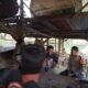 Bhabinkamtibmas Polres Bima Kota Gelar Jumat Curhat, Sambangi Peternak Sapi Di Kelurahan Penaraga