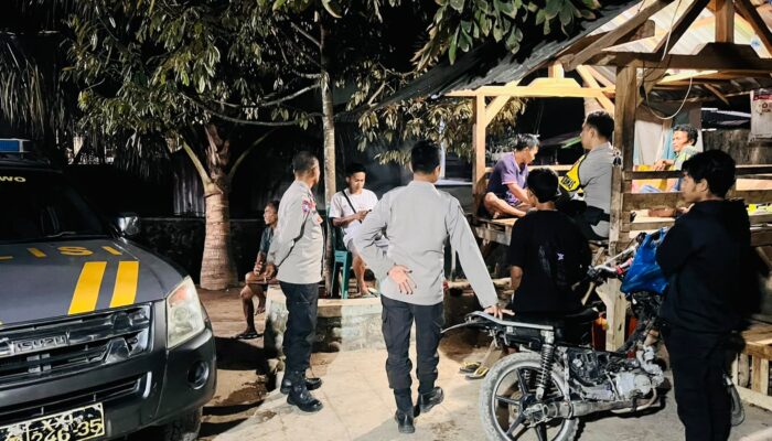 Patroli Blue Light dan Strong Point, Polsek Wawo Imbau Warga Jaga Kamtibmas di Festival Ntumbu Tuta