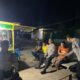 Sat Binmas Polres Dompu Sambangi Warga dan Cek Satkamling, Ajak Masyarakat Cegah Kenakalan Remaja