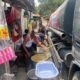 Peduli Kebutuhan Warga, Personel BKO Polda NTB dan Sat Samapta Polres Bima Kota Salurkan Air Bersih