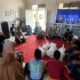Sambut Hari Jadi Humas Polri ke-75, Si Humas Polres Lombok Timur Salurkan Sembako kepada Warga Yang Membutuhkan